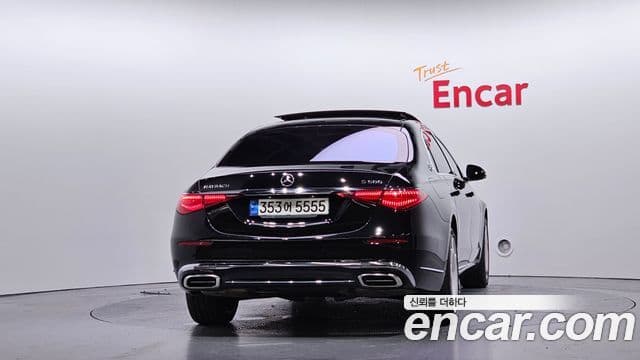 Mercedes-Benz S-Class 2021 — Photo 4/36