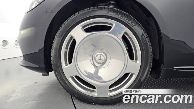 Mercedes-Benz S-Class 2021 — Photo 29/36