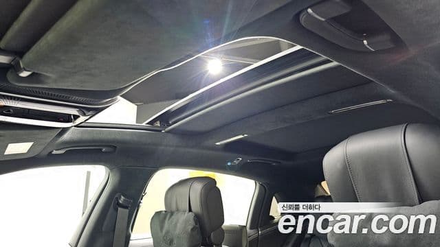 Mercedes-Benz S-Class 2021 — Photo 28/36