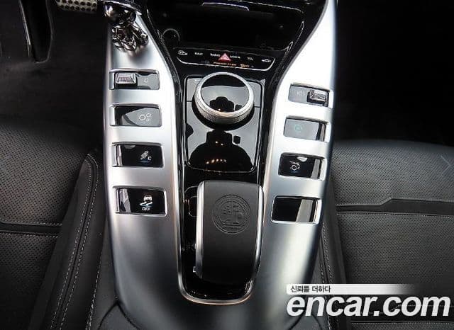 Mercedes-Benz AMG GT 2020 — Şəkil 10/20