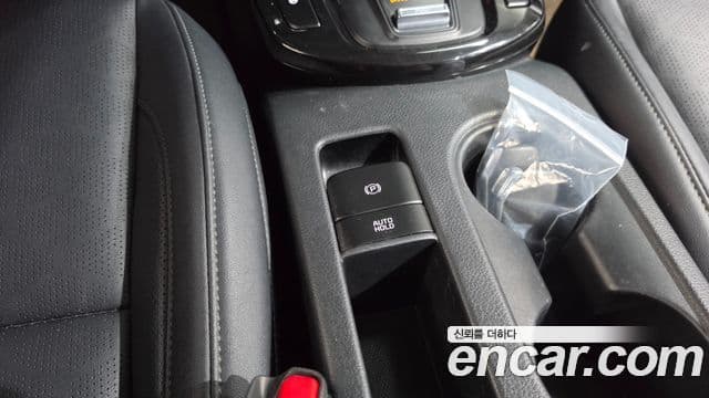 Kia Seltos 2022 — Şəkil 15/20