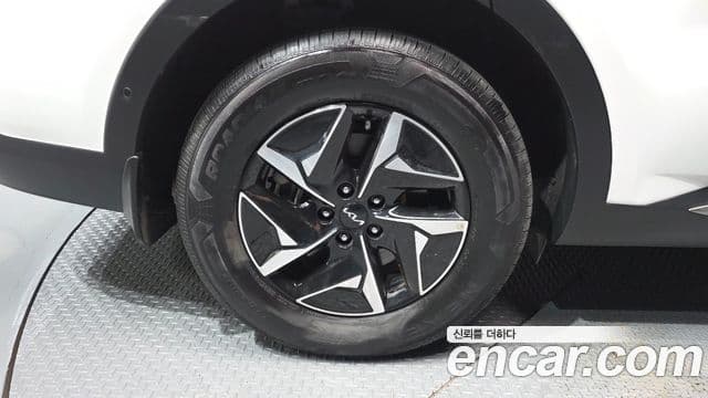 Kia Sorento 2024 — ფოტო 5/20