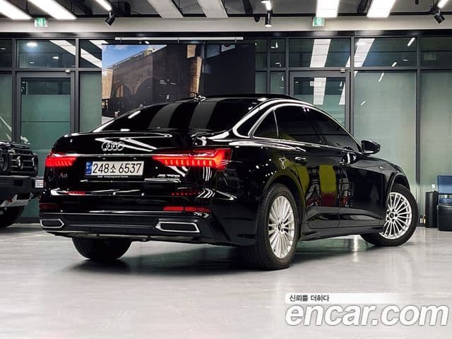 Audi A6 2021 — Şəkil 1/20