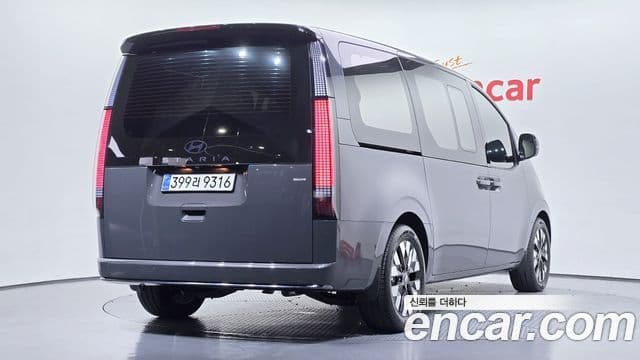 Hyundai Staria 2025 — ფოტო 2/20