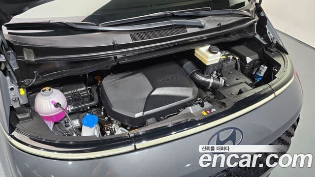 Hyundai Staria 2025 — ფოტო 6/20