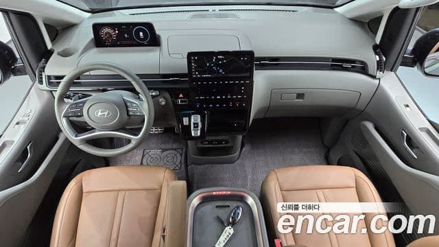 Hyundai Staria 2025 — ფოტო 7/20