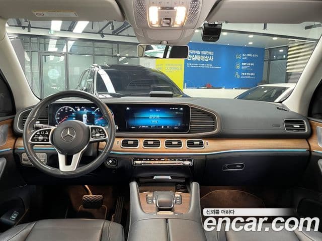 Mercedes-Benz GLE-Class 2020 — Şəkil 7/20