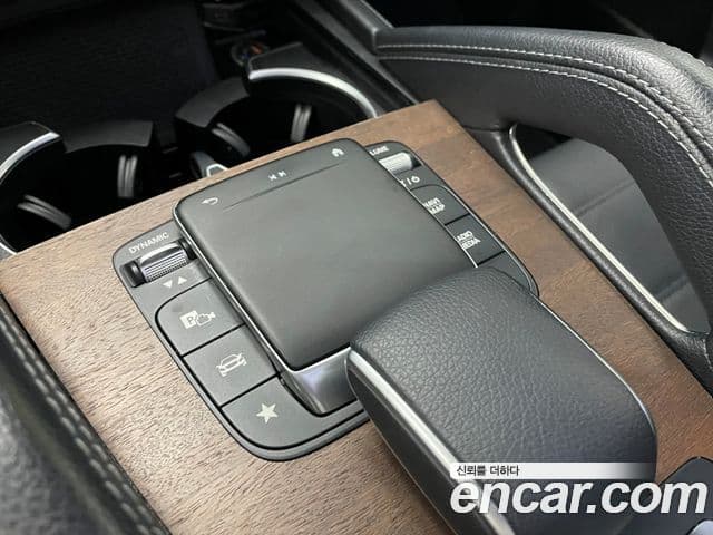 Mercedes-Benz GLE-Class 2020 — Şəkil 17/20