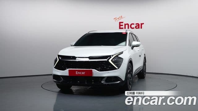 Kia Sportage 2023 — ფოტო 3/20