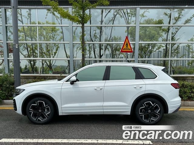 Volkswagen Touareg 2026 — ფოტო 1/20