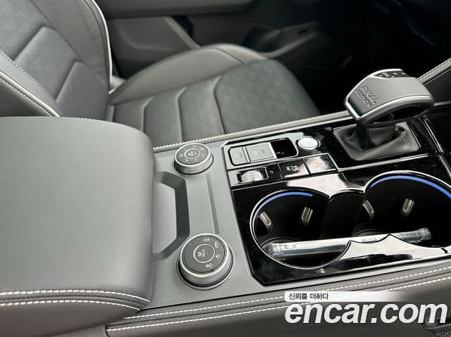 Volkswagen Touareg 2026 — ფოტო 6/20