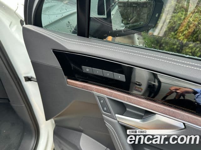 Volkswagen Touareg 2026 — ფოტო 13/20