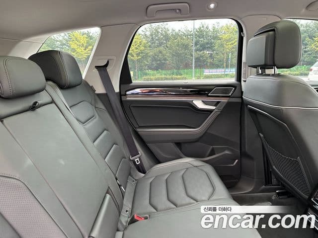 Volkswagen Touareg 2026 — ფოტო 17/20