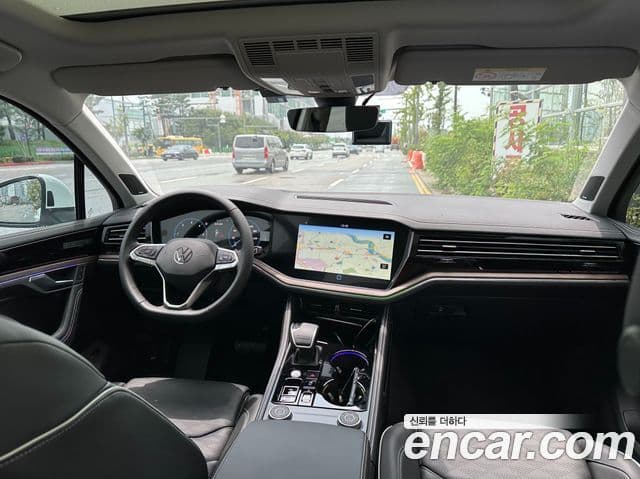 Volkswagen Touareg 2026 — ფოტო 18/20