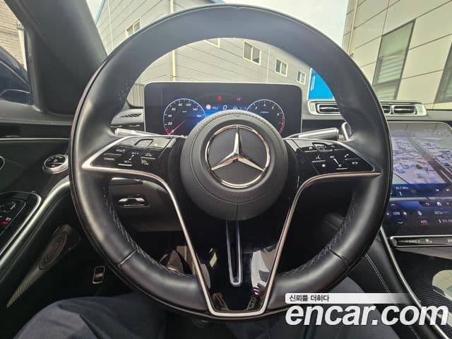 Mercedes-Benz S-Class 2022 — ფოტო 6/17
