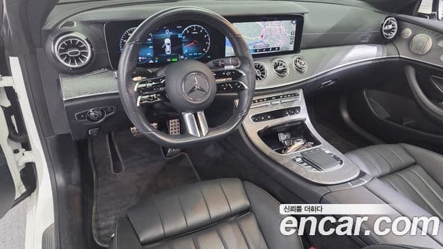Mercedes-Benz E-Class 2021 — ფოტო 7/20