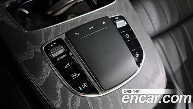 Mercedes-Benz E-Class 2021 — Şəkil 23/34