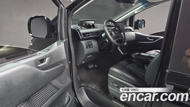 Hyundai Staria 2024 — Şəkil 9/20