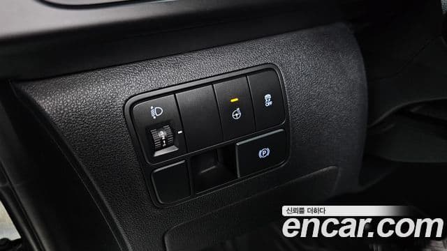 Hyundai Staria 2024 — Şəkil 16/20