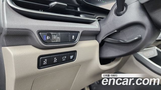 Kia Carnival 2024 — Фото 16/20