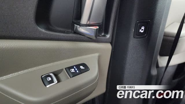 Kia Carnival 2024 — Фото 19/20