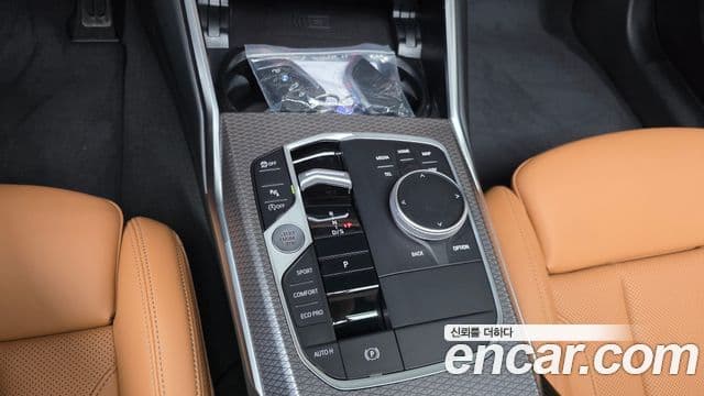 BMW 3 Series 2023 — ფოტო 9/20