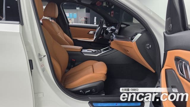 BMW 3 Series 2023 — ფოტო 12/20
