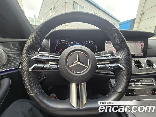 Mercedes-Benz E-Class 2021 — фото 5 из 17