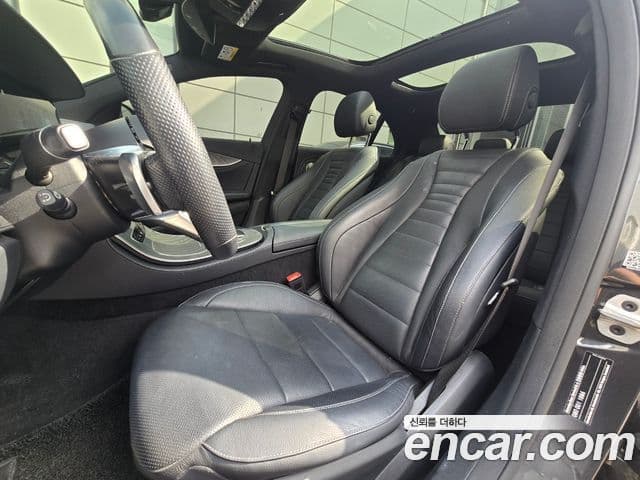 Mercedes-Benz E-Class 2021 — ფოტო 12/17