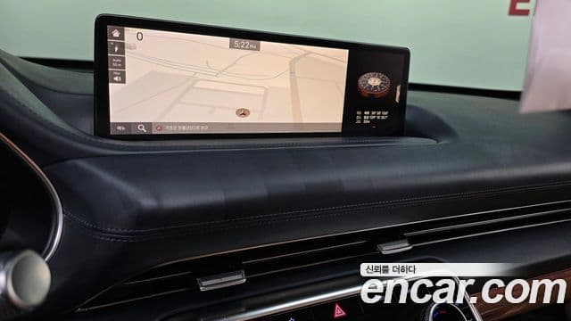 Genesis GV80 2020 — ფოტო 14/20