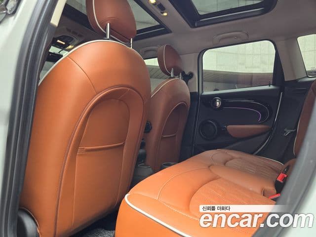 Mini Cooper S 2022 — ფოტო 9/20