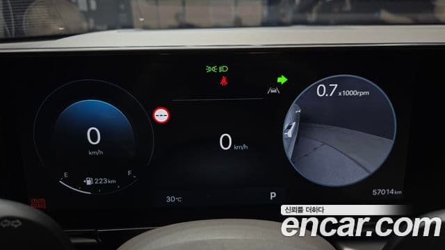 Hyundai Grandeur 2023 — ფოტო 8/20