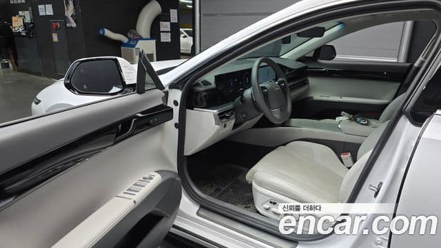 Hyundai Grandeur 2023 — ფოტო 10/20