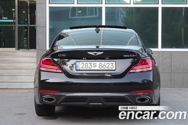 Genesis G70 2018 — ფოტო 4/20