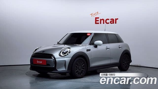 Mini Cooper 2023 — ფოტო 1/20