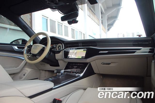 Audi A7 2022 — ფოტო 18/20