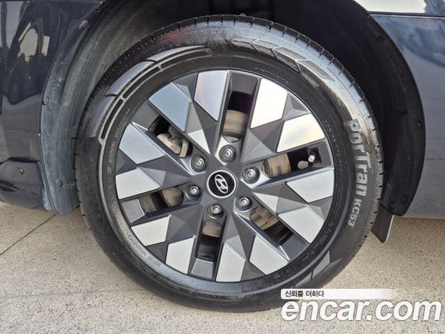 Hyundai Staria 2024 — Şəkil 5/20