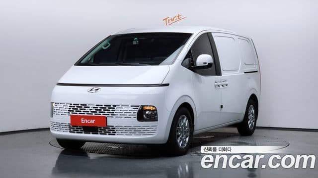 Hyundai Staria 2023 — ფოტო 1/20