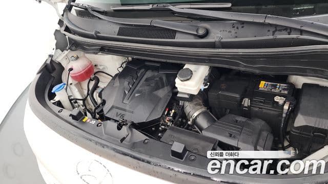 Hyundai Staria 2023 — ფოტო 6/20