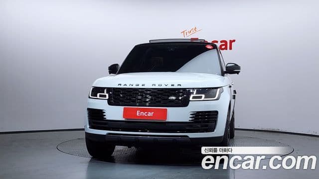 Land Rover Range Rover 2021 — ფოტო 19/20