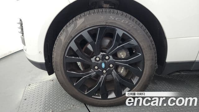 Land Rover Range Rover 2021 — ფოტო 12/20