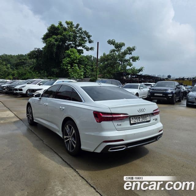 Audi A6 2022 — ფოტო 3/20