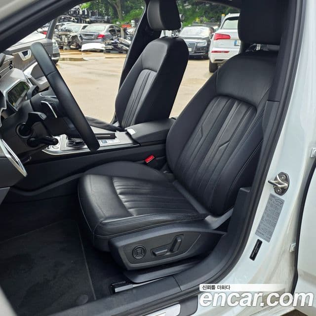 Audi A6 2022 — ფოტო 8/20