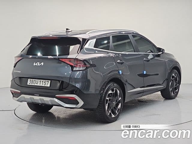 Kia Sportage 2022 — ფოტო 1/18