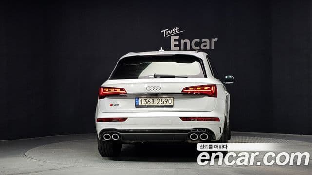 Audi Q5 2021 — ფოტო 3/20