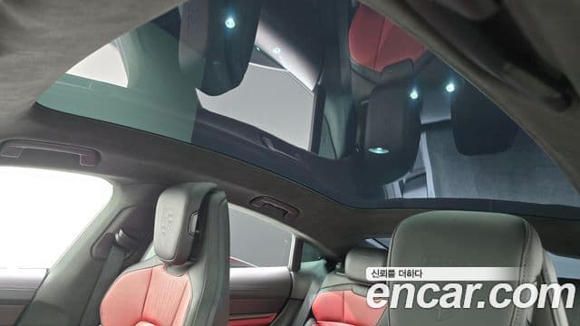Porsche Taycan 2025 — ფოტო 5/37