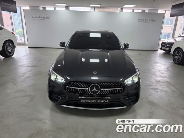 Mercedes-Benz E-Class 2022 — ფოტო 2/18
