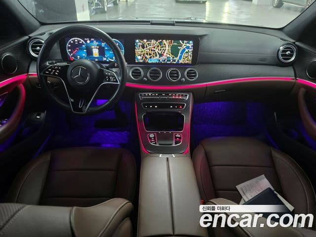 Mercedes-Benz E-Class 2022 — ფოტო 9/18