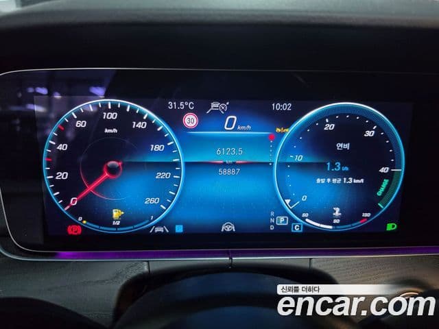 Mercedes-Benz E-Class 2022 — ფოტო 6/18