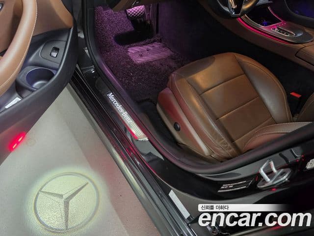 Mercedes-Benz E-Class 2022 — ფოტო 12/18